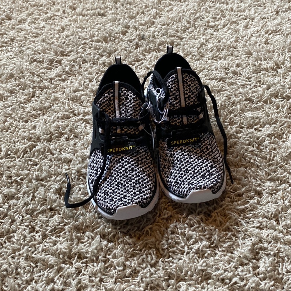black n white champion c9 speedknit